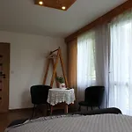Anastazja 3*